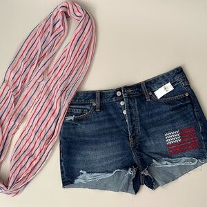 Old navy American flag embroidered cut off shorts size 10 nwt 4th of July